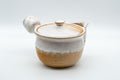 Tezumi — Japanese Tea Set - 萩殿窯 Hagi-yaki Houhin-style Do-ake Kyusu with 5 Senchawan - 450ml — the teapot side view with the handle