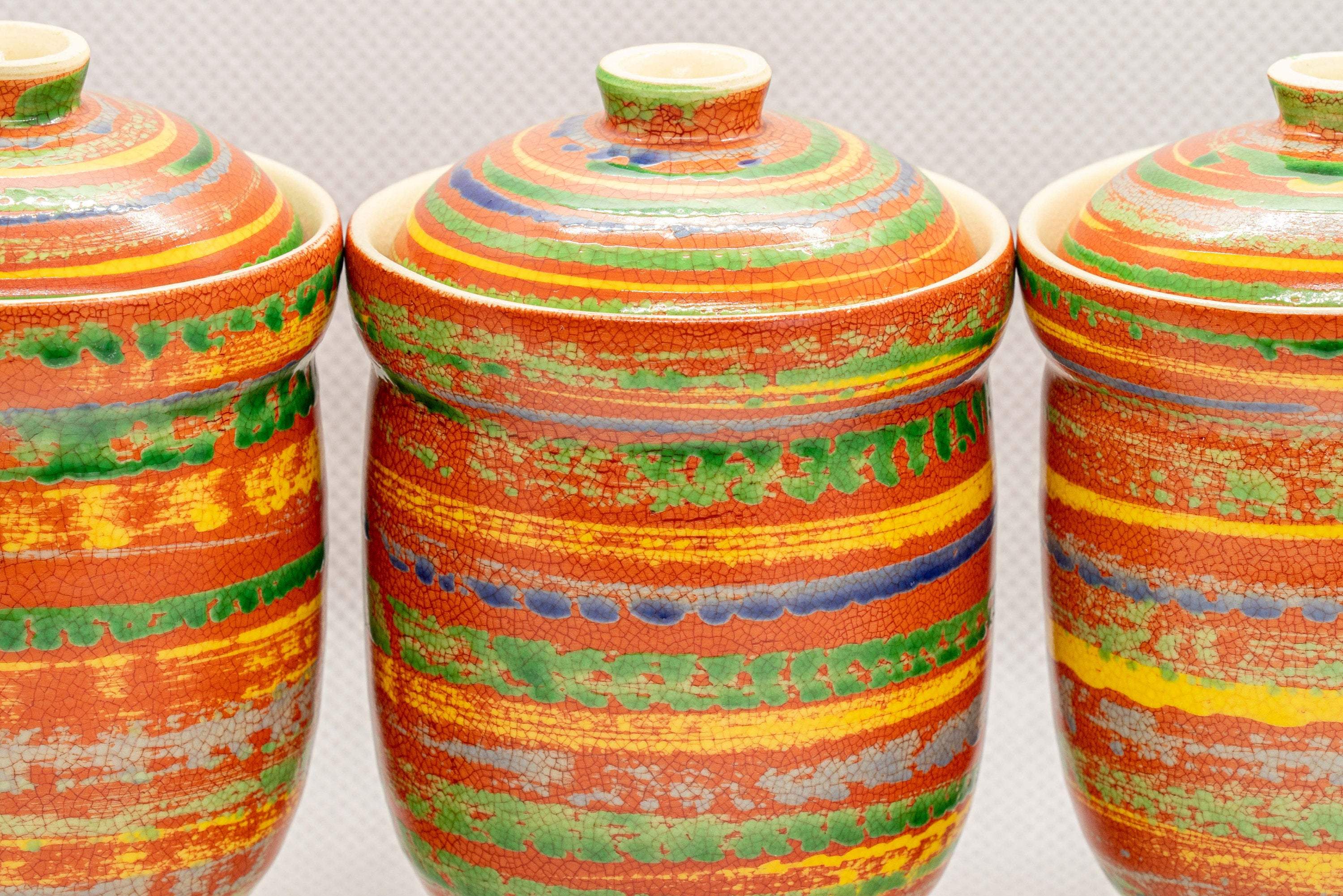 Japanese Teacups - Set of 3 Red Lidded Tsutsu-gata Yunomi - 100ml