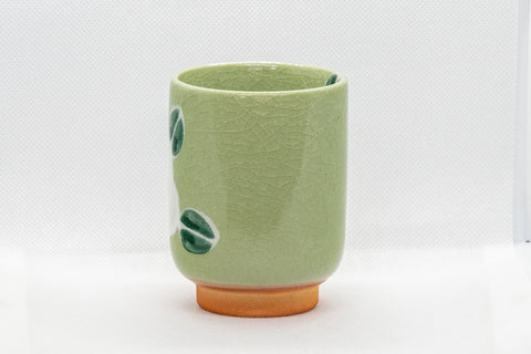 Japanese Teacup - Camellias Glazed Tsutsu-gata Yunomi - 200ml