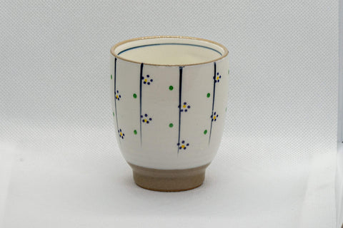 Japanese Teacup - White Floral Koishiwara-yaki Yunomi - 185ml