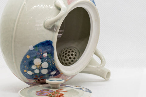 Japanese Dobin - Arita-yaki Teapot with Spring Flower Motifs - 630ml - Tezumi