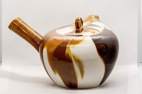 Tezumi — Japanese Kyusu - Marbled Porcelain Debeso Teapot - 500ml — top-down view of the lid