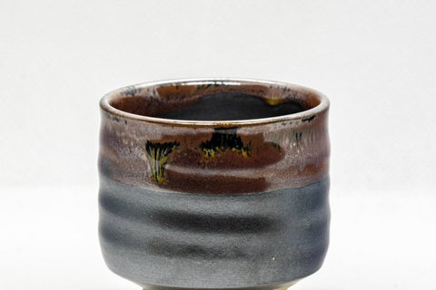 Japanese Teacup - Tenmoku Glazed Tsutsu-gata Yunomi - 65ml - closeup of the ribbed body and tenmoku-glazed lip