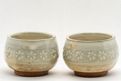 Japanese Teacups - Pair of Floral Wa-nari Hagi-yaki Guinomi - 35ml