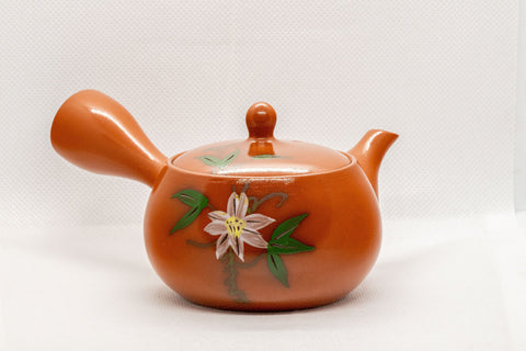 Tezumi — Japanese Kyusu - Floral Tokoname-yaki Side-handled Teapot - 175ml — three-quarter view