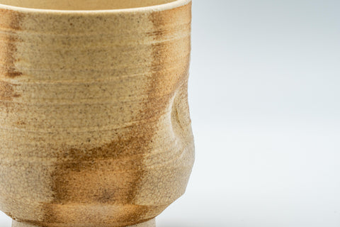 Japanese Teacups - Pair of Giraffe Tsutsu-gata Yunomi - 140ml - closeup of the rim of one cup