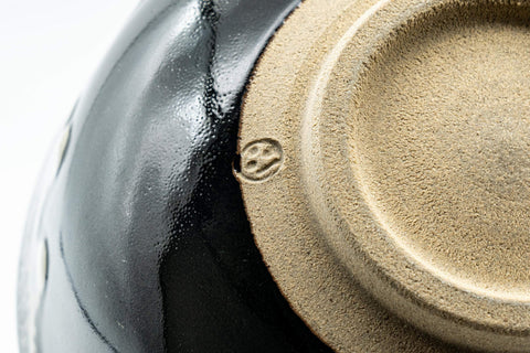 Tezumi — Japanese Matcha Bowl - Jet Black Drip Glazed Wan-nari Chawan - 500ml — closeup of the glaze