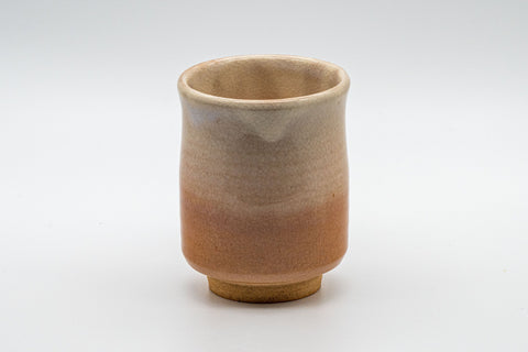 Japanese Teacup - Tsutsu-gata Hagi-yaki Yunomi - 210ml - angled view of the teacup