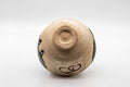 Japanese Matcha Bowl - 野田 東山 Wan-nari Oribe-yaki Chawan - 300ml - closeup of the underside showing the foot ring