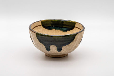 Japanese Matcha Bowl - 野田 東山 Wan-nari Oribe-yaki Chawan - 300ml - side view
