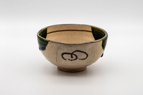 Japanese Matcha Bowl - 野田 東山 Wan-nari Oribe-yaki Chawan - 300ml - side view showing the painted designs