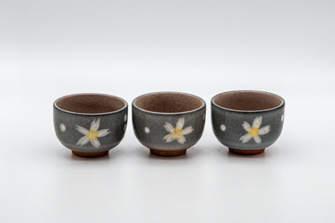 Japanese Teacups - Set of 3 Floral Snowflake Glazed Guinomi - 45ml - the three cups in a row, angled view
