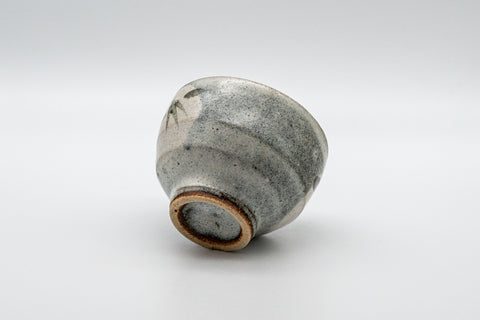 Japanese Teacup - Leafy Grey Yunomi - 125ml - the cup tipped on its side showing the base