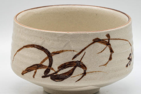 Japanese Matcha Bowl - Cream Glazed Hantsutsu-gata Chawan - 450ml - side view showing the brown iron-painted decoration