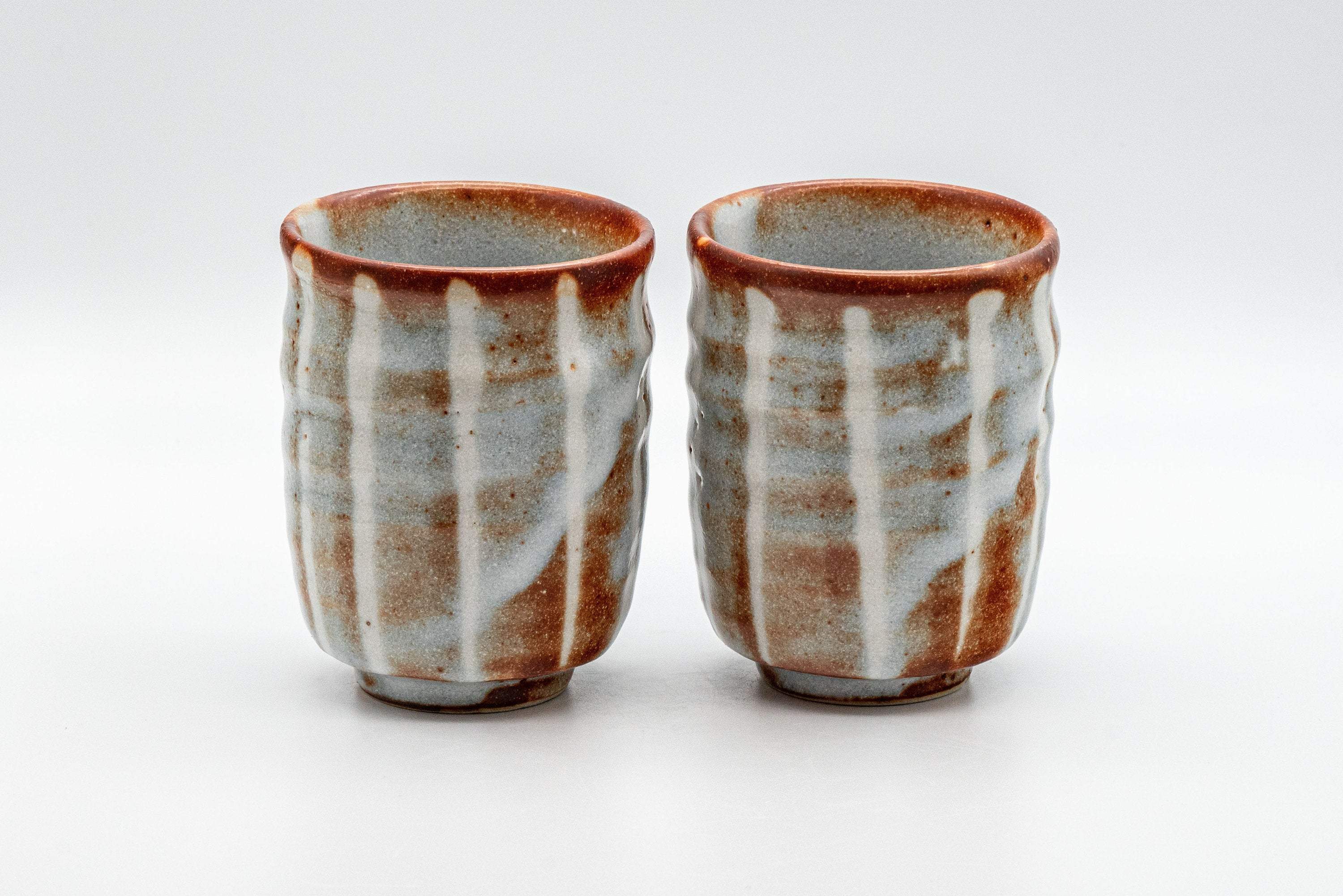 Japanese Teacups - Pair of 暁山窯 Akayama Kiln Tsutsu-gata Yunomi - 170ml
