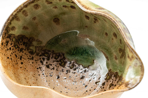 Tezumi — Japanese Yuzamashi - 三滝窯 Half-glazed Katakuchi - 160ml — closeup of the glaze