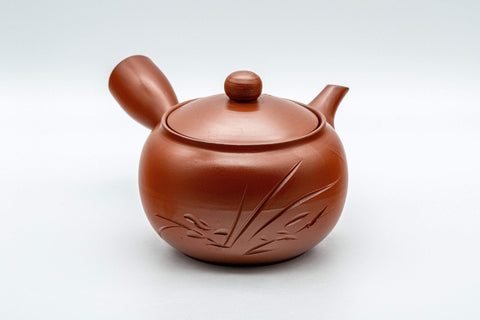 Tezumi — Japanese Kyusu - Maru-gata Tokoname-yaki Debeso Teapot - 275ml — three-quarter view