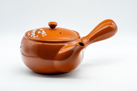 Tezumi — Japanese Kyusu - Large Sakura Tokoname-yaki Teapot - 600ml — side view with the lid and side handle