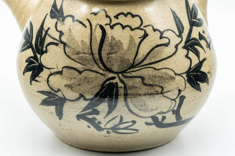 Tezumi — Japanese Kyusu - Large Floral Nasu-gata Do-ake Teapot - 900ml — side profile showing the spout and handle