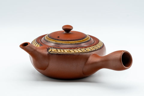 Japanese Tea Set - Tokoname-yaki Debeso Kyusu with 3 Yunomi - angled view of the teapot showing the lid and spout