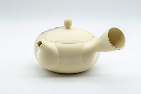 Tezumi — Japanese Kyusu - Ivory Momiji Takasuke Tokoname-yaki Debeso Teapot - 260ml — three-quarter view from the opposite side