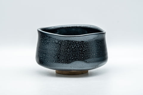 Japanese Matcha Bowl - 東山 Higashiyama Tenmoku Glazed Chawan with Bamboo Chasen Whisk and Chashaku Scoop - 500ml - front view showing the oil-spot tenmoku glaze