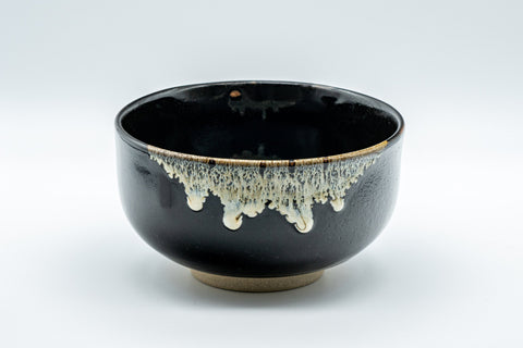 Tezumi — Japanese Matcha Bowl - Jet Black Drip Glazed Wan-nari Chawan - 500ml — front view