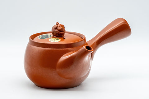 Tezumi — Japanese Kyusu - 土山 Majestic Sheep Tokoname-yaki Teapot - 400ml — three-quarter view