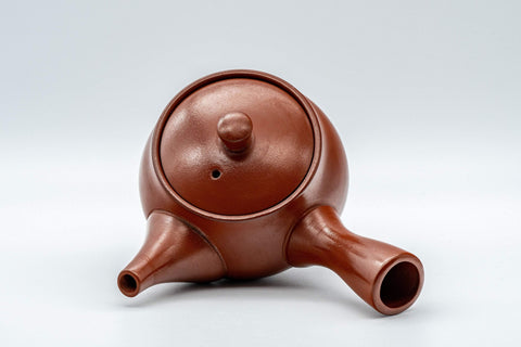 Tezumi — Japanese Kyusu - Nasu-gata Tokoname-yaki Teapot - 200ml — top-down view of the lid and side handle