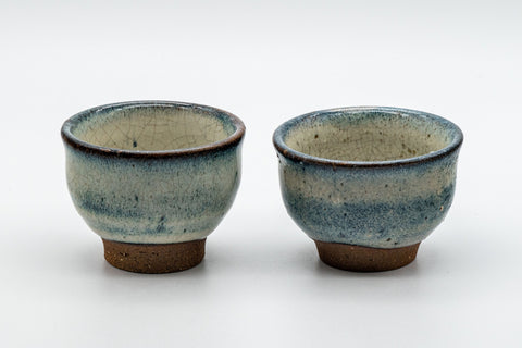 Japanese Teacups - Pair of Crazed Glaze Senchawan - 60ml - front view of the pair of cream and blue crazed-glaze teacups