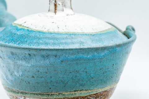 Tezumi — Japanese Kyusu - Large Blue White Unique Do-ake Teapot - 350ml — closeup of the base