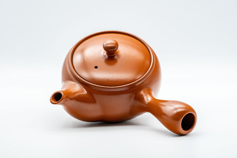 Tezumi — Japanese Kyusu - Tokoname-yaki Teapot with Fine Mesh Strainer - 330ml — top-down view of the lid and side handle