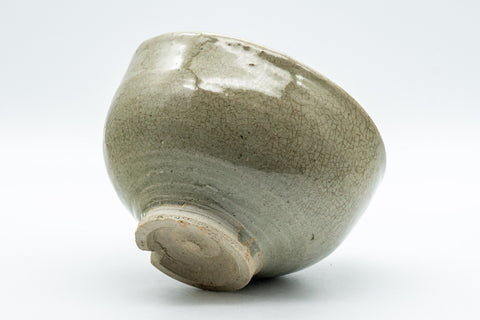 Japanese Matcha Bowl - Celadon Hantsutsu-gata Chawan - 350ml - tilted view showing the foot and underside