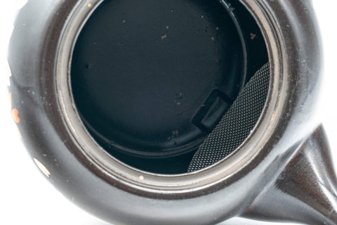 Japanese Kyusu - Sakura Black Kurodei Tokoname-yaki Teapot - 350ml - closeup of the interior rim and filter