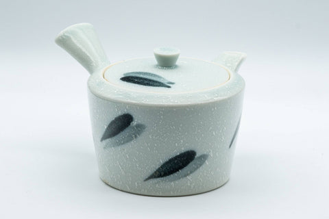 Tezumi — Japanese Kyusu - Porcelain Debeso Teapot - 250ml — three-quarter view from the opposite side