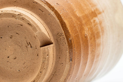 Japanese Teacup - Drip-Glazed Hagi-yaki Yunomi - 170ml - macro closeup of the glazed clay surface and base