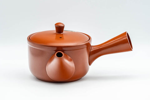 Tezumi — Japanese Kyusu - Classic Red Shudei Tokoname-yaki Teapot - 350ml — side view with the lid and side handle