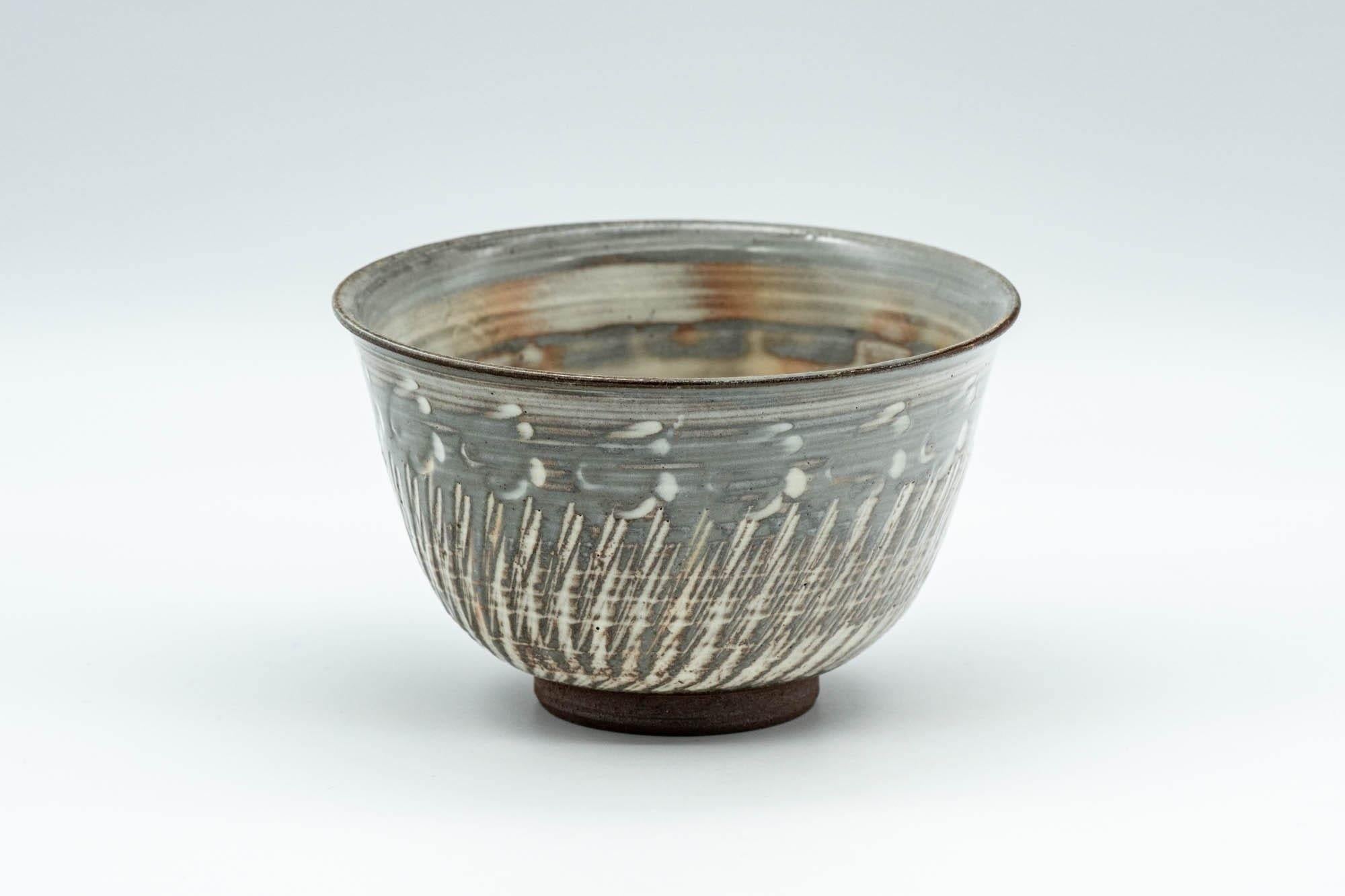 Japanese Teacup - Engraved Floral Spiraling Kyo-yaki Yunomi  - 130ml - Tezumi