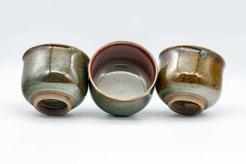 Tezumi — Japanese Teacups - Set of 3 Olive and Purple Yunomi - 150ml — three-quarter view