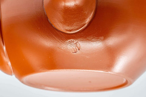 Tezumi — Japanese Kyusu - Classic Tokoname-yaki Teapot - 325ml — closeup of the decoration