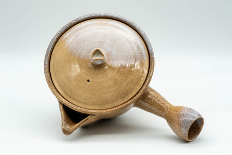 Tezumi — Japanese Kyusu - Houhin-style Hagi-yaki Do-ake Teapot - 320ml — top-down view of the lid