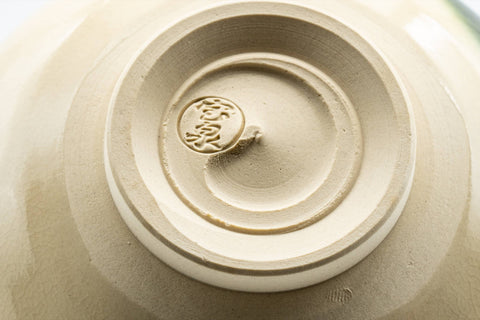Japanese Matcha Bowl - 宝泉 Hosen Ninsei Cherry Blossom KIyomizu-yaki Chawan - 400ml - closeup of the base showing the foot ring