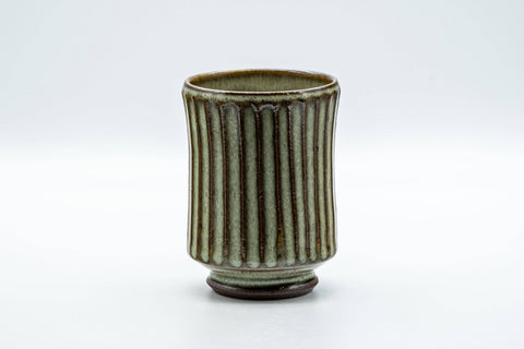 Japanese Teacup - Green Striped Dojimara-gata Yunomi - 170ml - side view showing the carved vertical stripes
