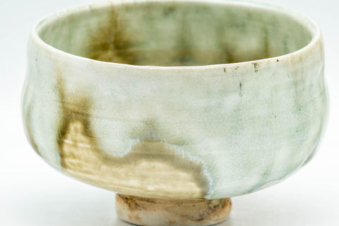 Tezumi — Japanese Matcha Bowl - Green Ash Drip-Glazed Hantsutsu-gata Chawan - 400ml — closeup of the glaze