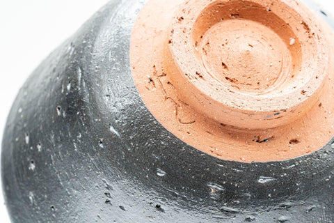 Japanese Matcha Bowl - Beige and Black Ido-gata Stoneware Chawan - 400ml - Tezumi