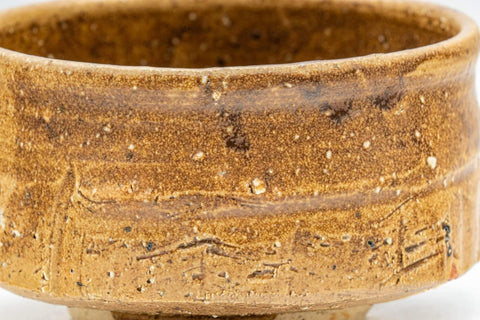Tezumi — Japanese Matcha Bowl - Brown Hantsutsu-gata Chawan - 500ml — inverted showing the foot ring