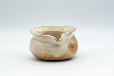 Tezumi — Japanese Katakuchi - Hagi-yaki Yuzamashi Water Cooler - 150ml — front view from another angle