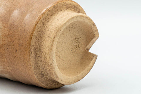Tezumi — Japanese Teacup - Tsutsu-gata Hagi-yaki Yunomi - 85ml — closeup of the glaze