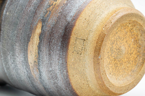 Tezumi — Japanese Teacup - Brown Glossy and Matte Glazed Yunomi - 150ml — closeup of the foot