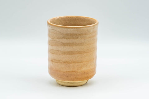 Japanese Teacup - Beige Tsutsu-gata Hagi-yaki Yunomi - 150ml - upright three-quarter view of the teacup